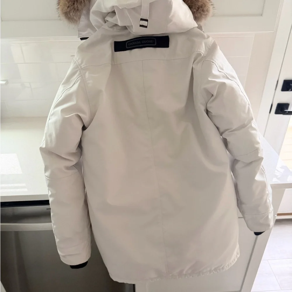 Men’s. Canada Goose - Black Label. White fur hooded parka - Picture 3 of 11